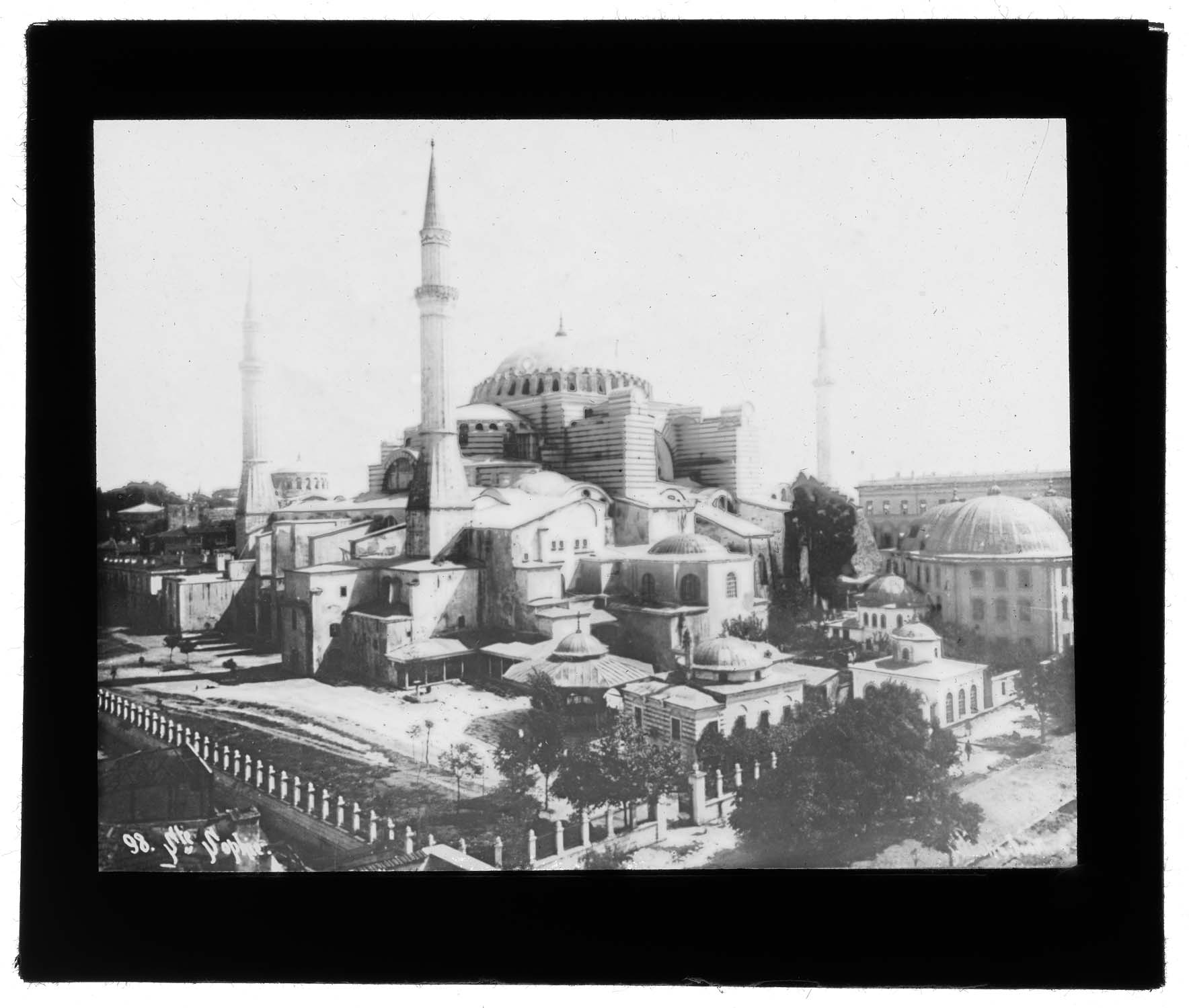 Vue d'une mosquée non identifiée